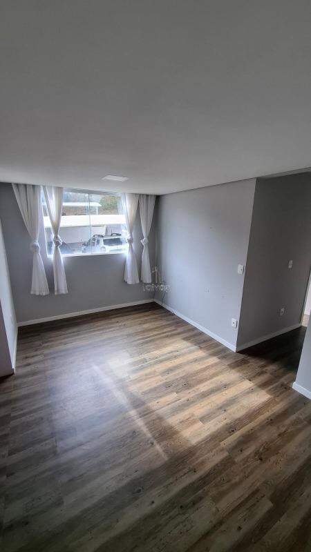 Apartamento à venda no Jaraguá 99: 