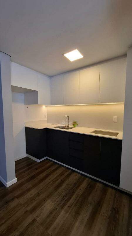 Apartamento à venda no Jaraguá 99: 