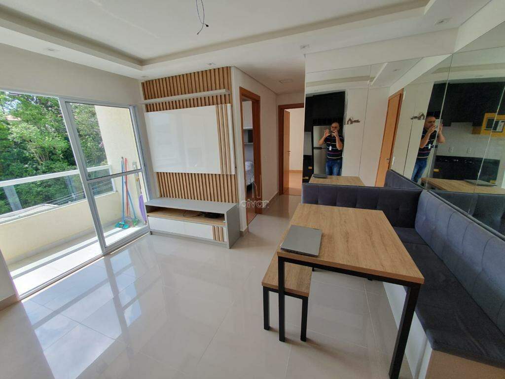 Apartamento para aluguel no Jaraguá Esquerdo: 