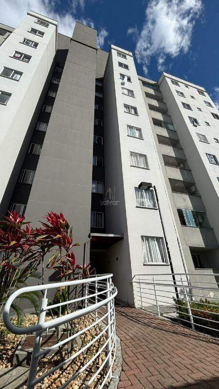 Apartamento à venda no Jaraguá 99: 