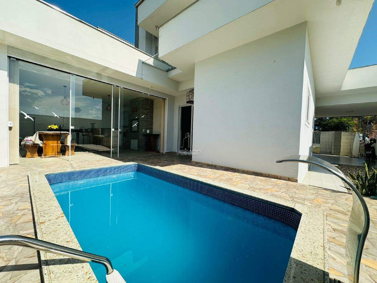 Casa à venda no Amizade: 