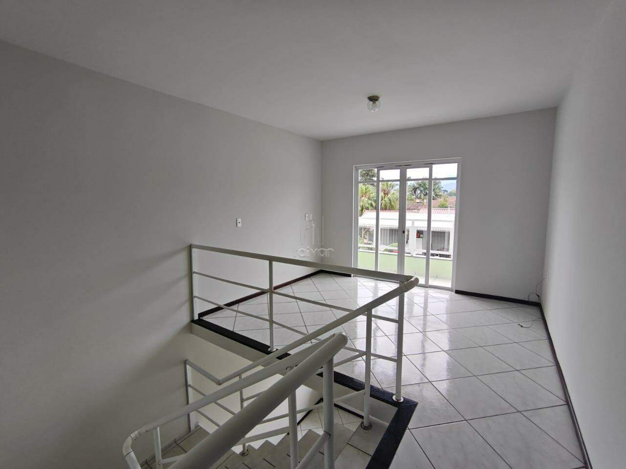 Casa para aluguel no Czerniewicz: 