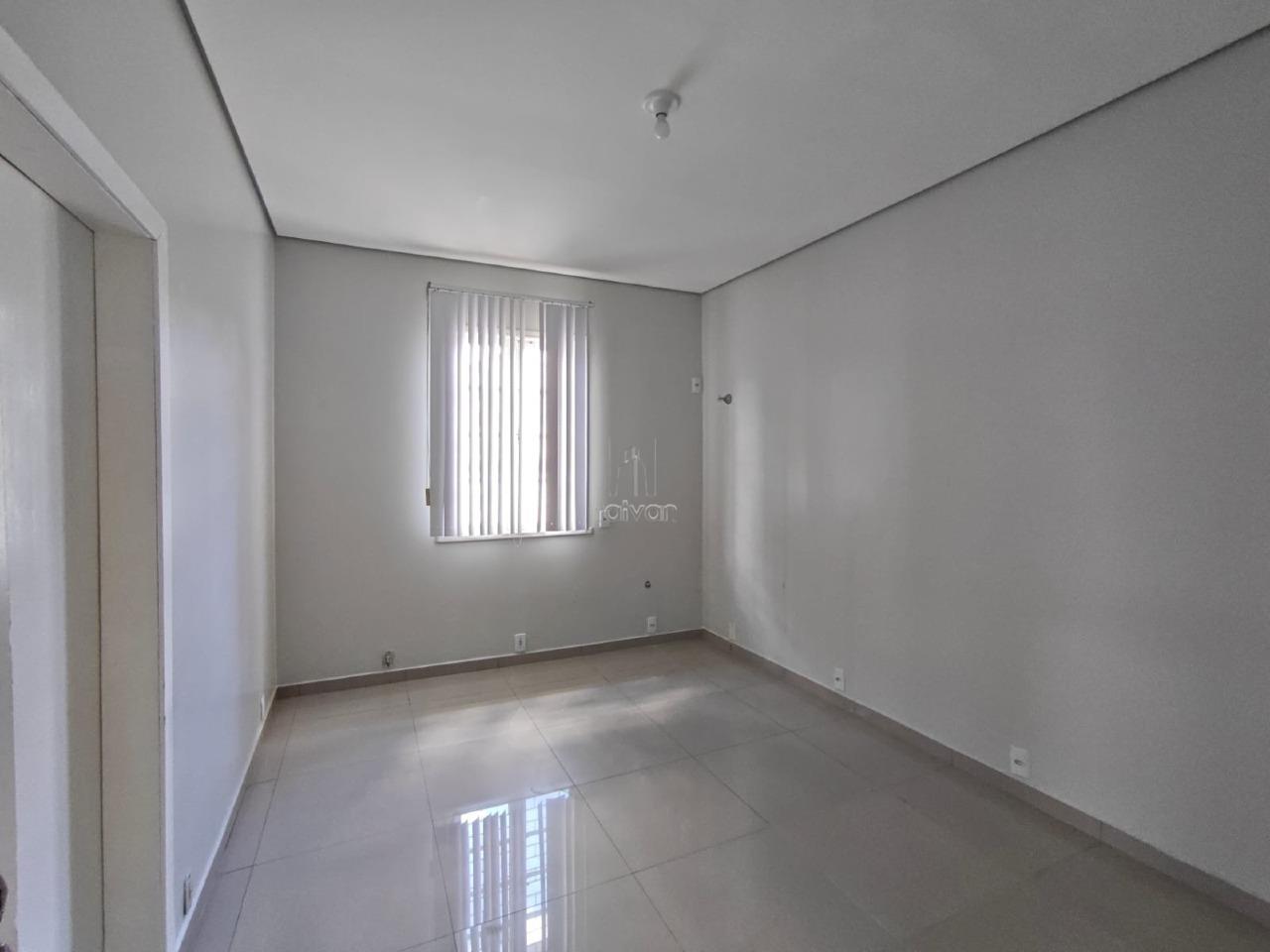 Casa comercial para aluguel no Centro: 