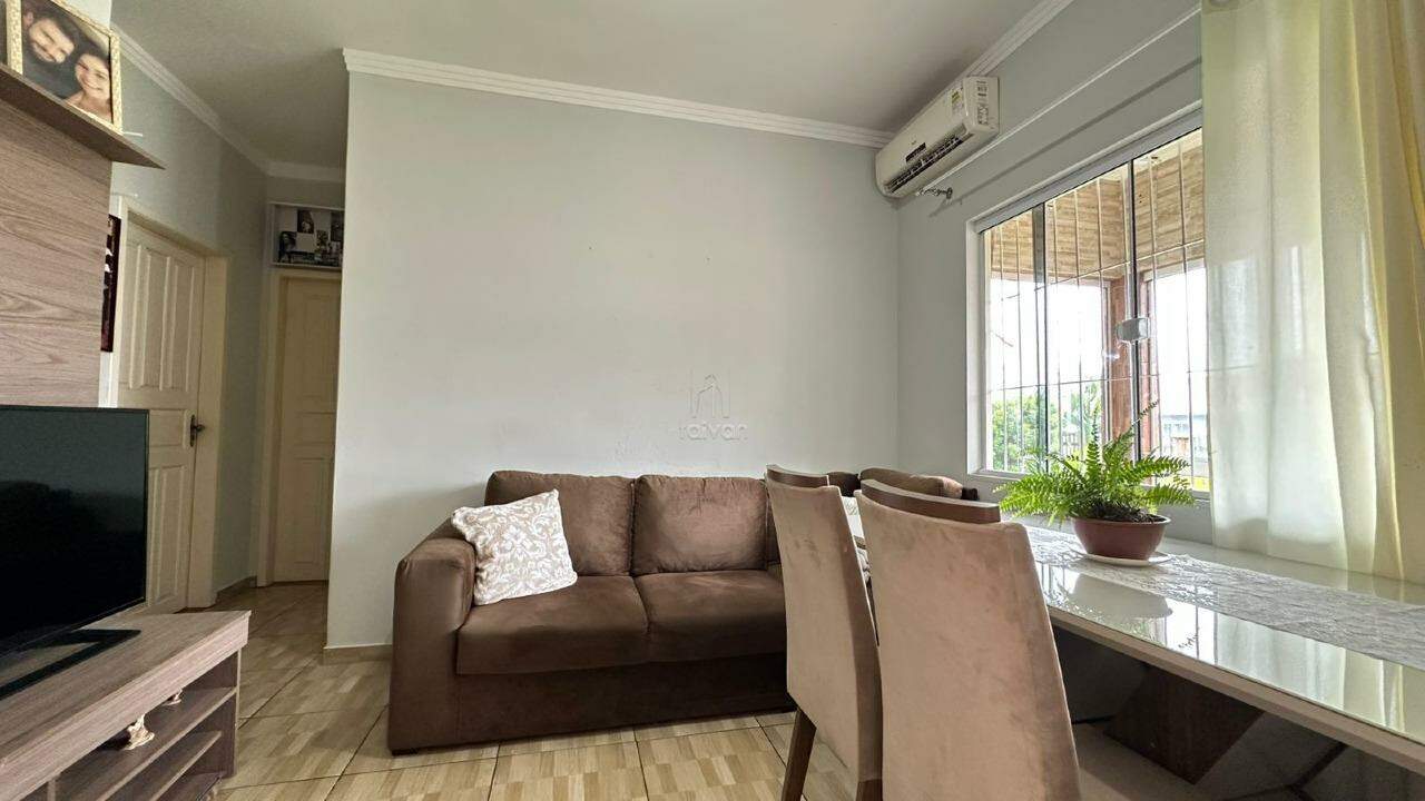 Casa para aluguel no Jaraguá 84: 