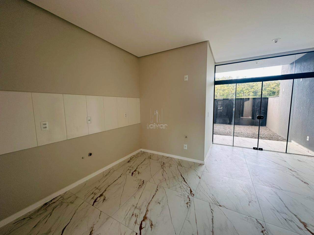 Geminado à venda no Três Rios do Norte: 