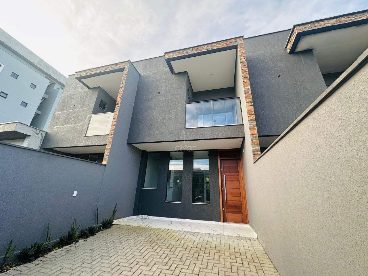 Geminado à venda no Três Rios do Norte: 