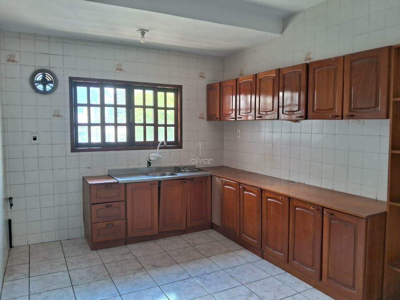 Apartamento para aluguel no Centro: 
