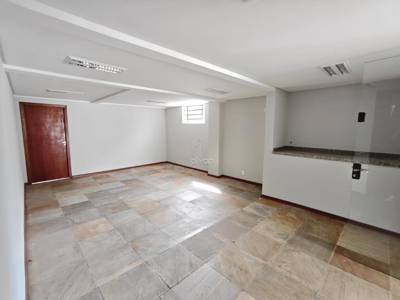 Casa para aluguel no Centro: 