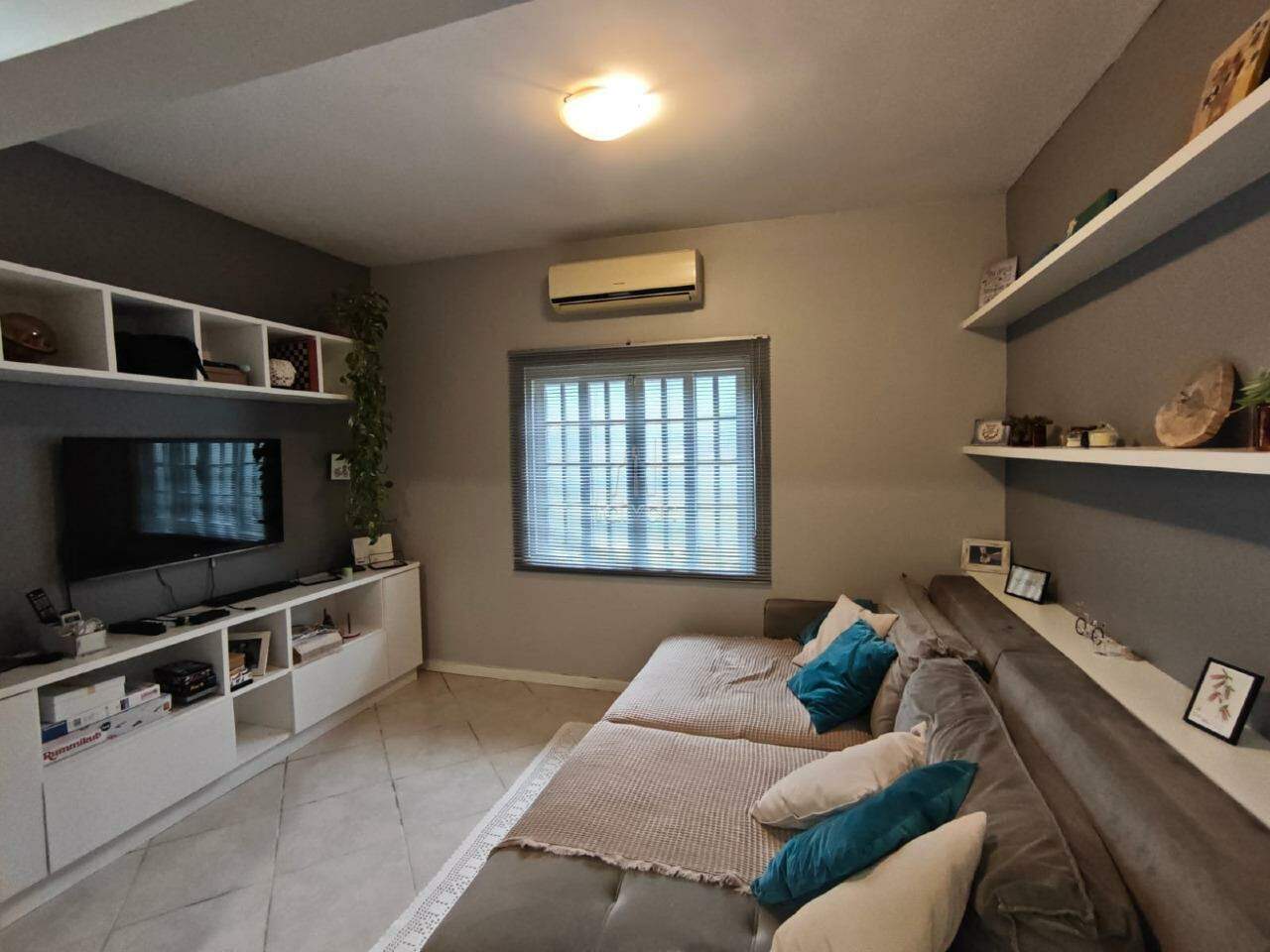 Casa à venda no Amizade: 