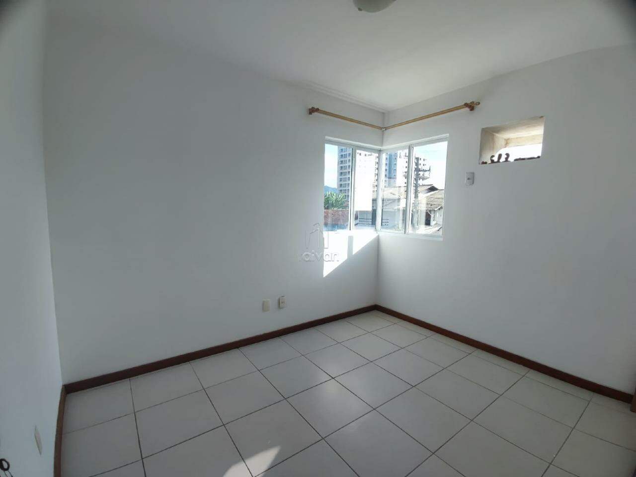 Apartamento para aluguel no Vila Baependi: 
