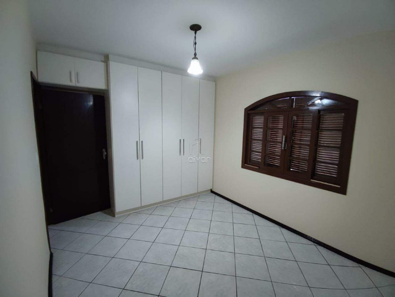 Casa para aluguel no Ilha Da Figueira: 