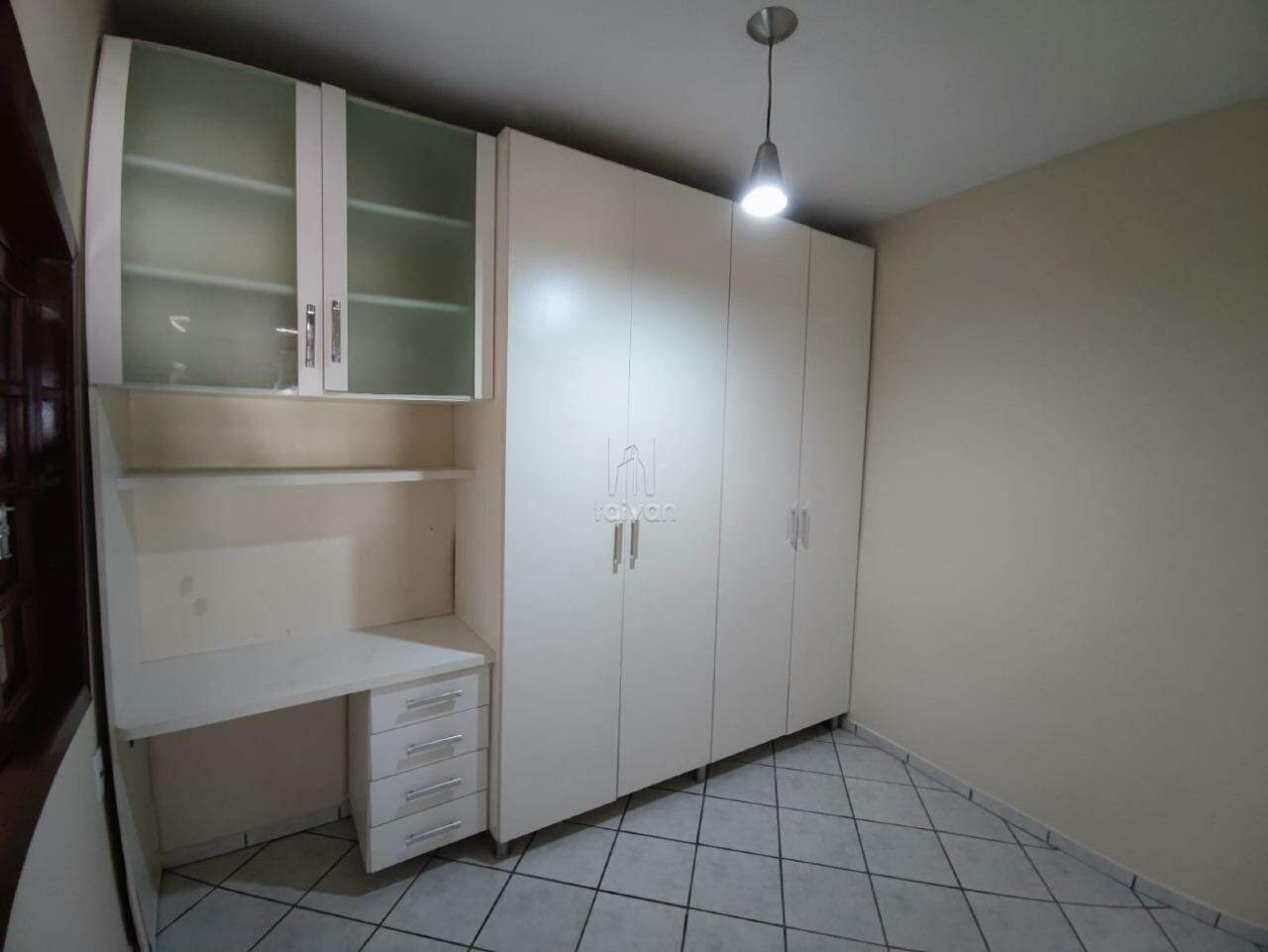 Casa para aluguel no Ilha Da Figueira: 