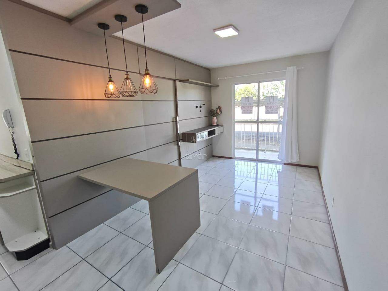 Apartamento para aluguel no Barra do Rio Cerro: 