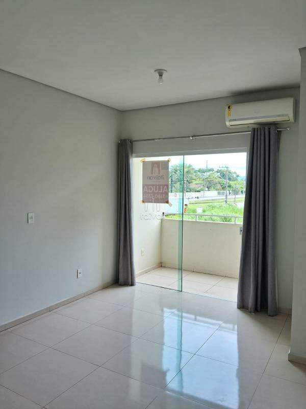 Apartamento para aluguel no Centenário: 