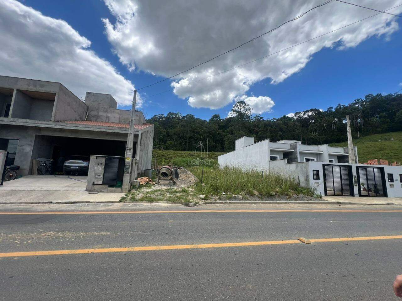 Terreno à venda no Três Rios do Sul: 