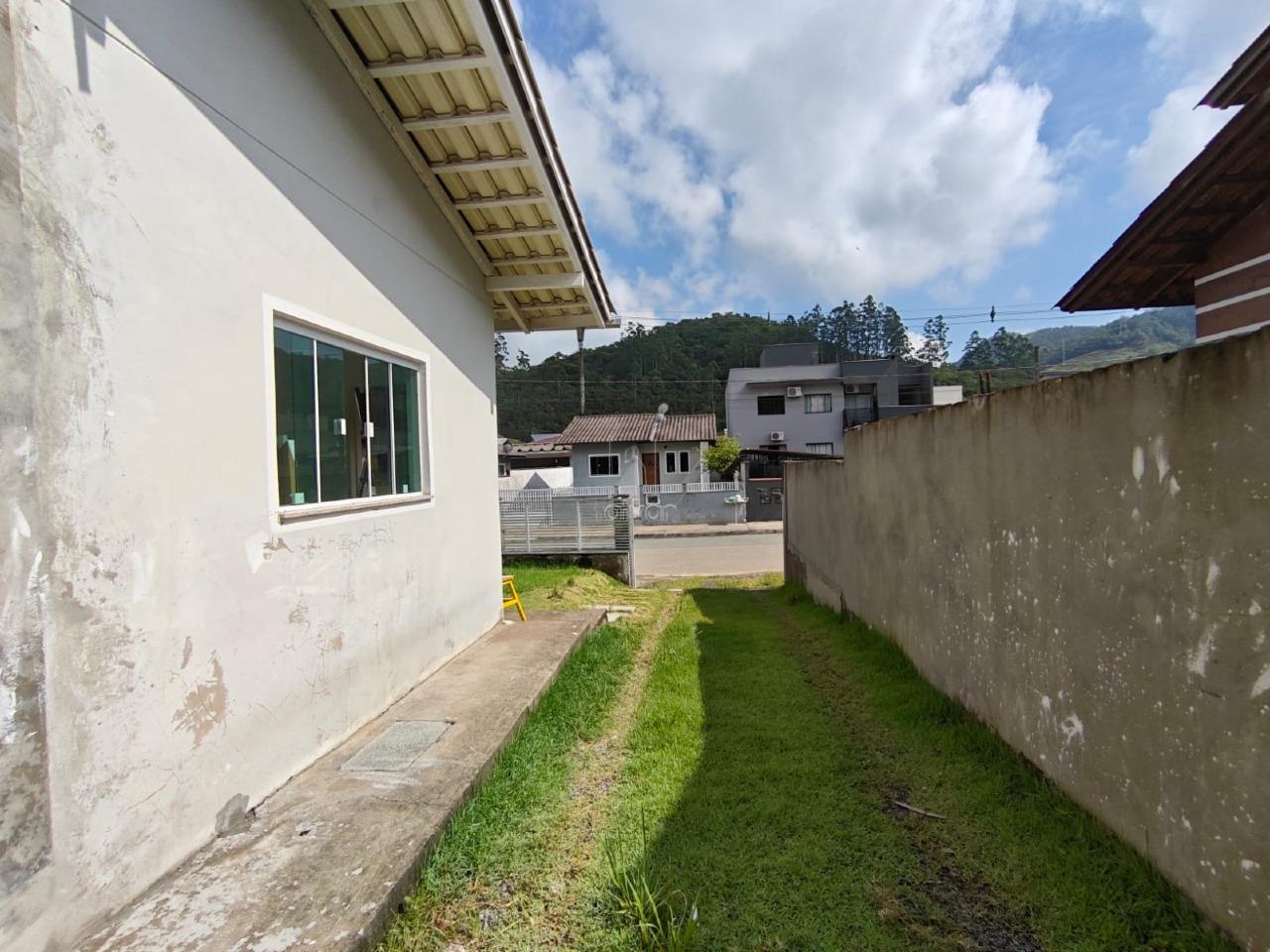 Casa para aluguel no Amizade: 