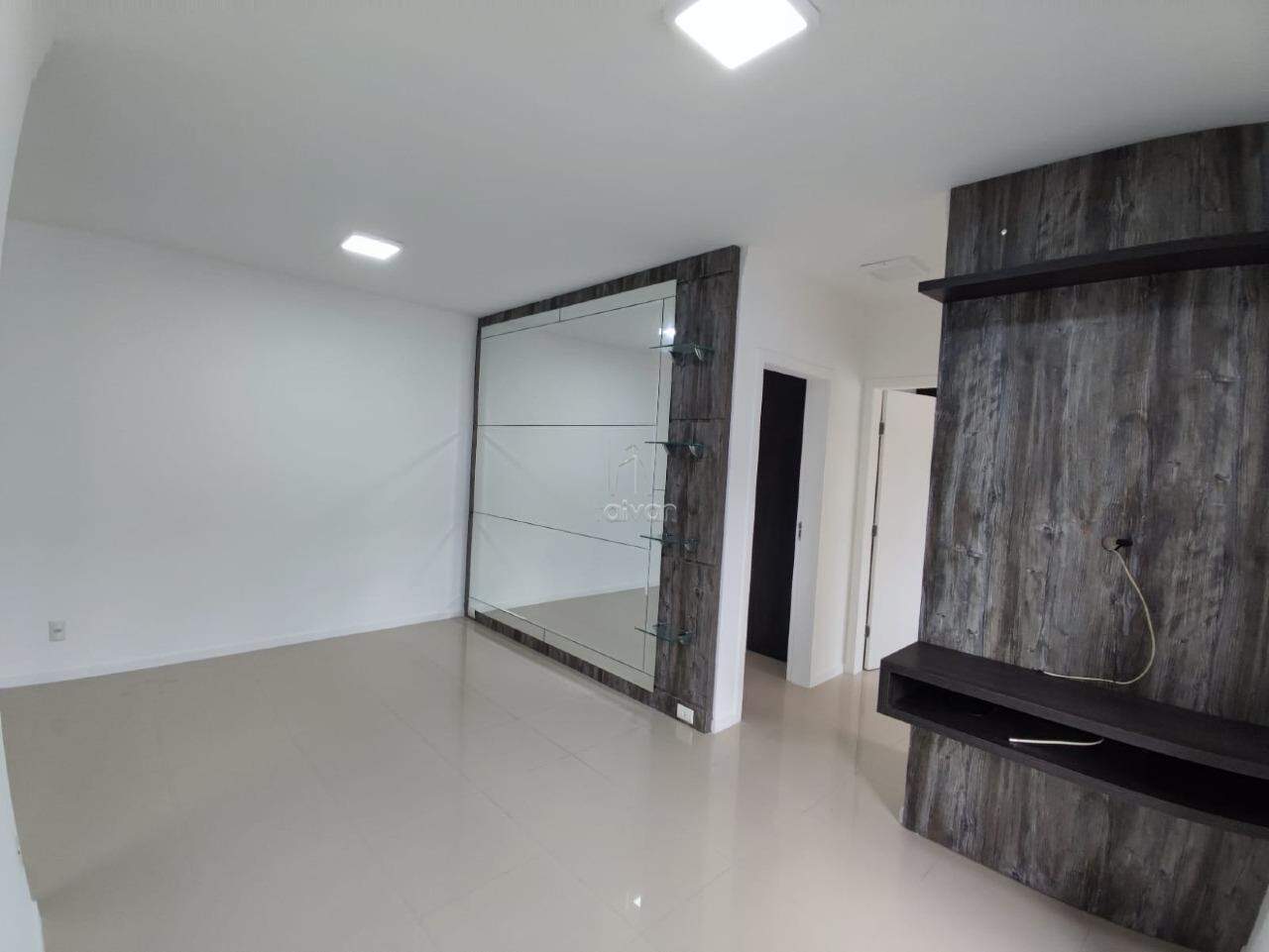 Apartamento para aluguel no Estrada Nova: 