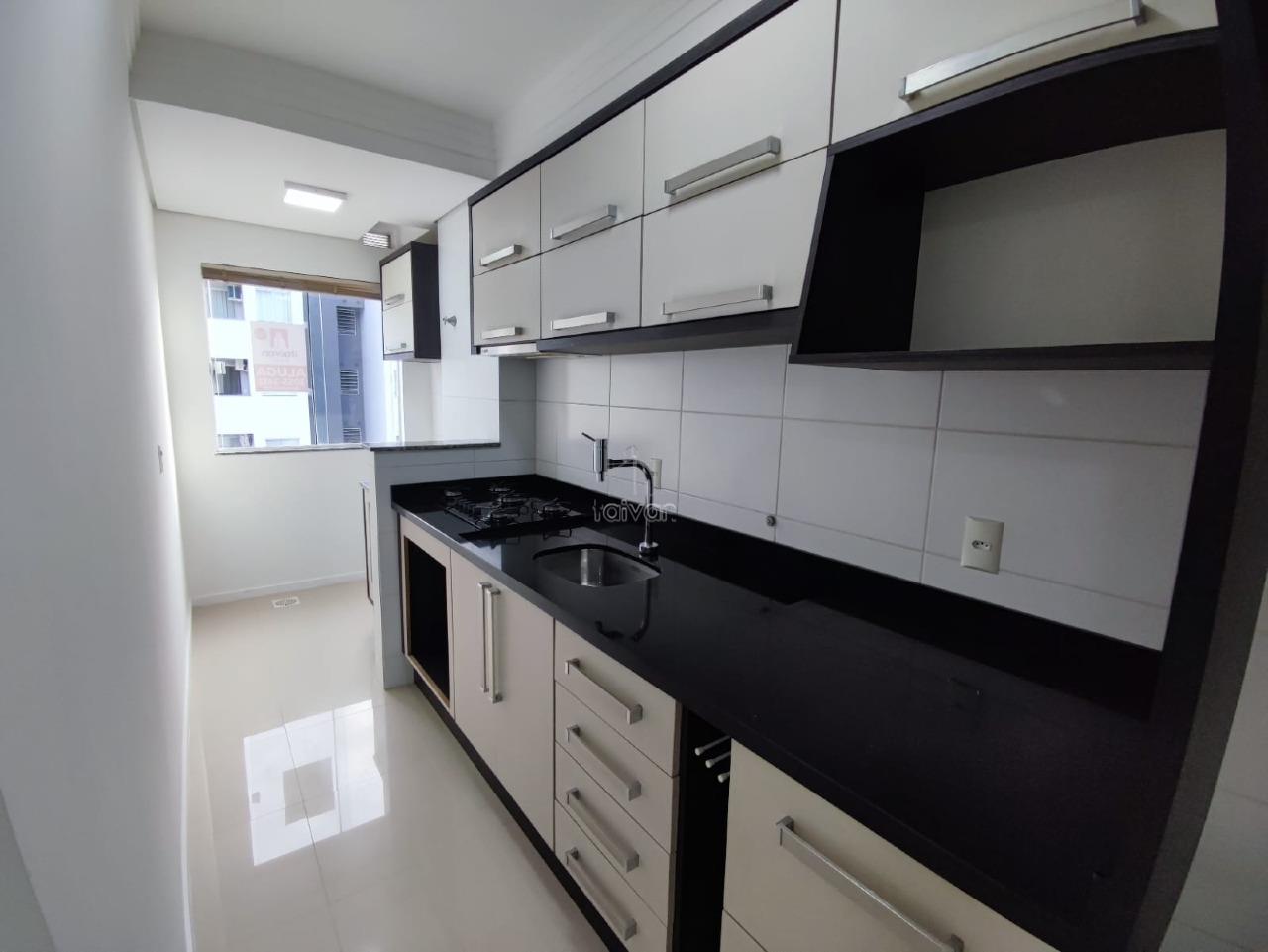 Apartamento para aluguel no Estrada Nova: 