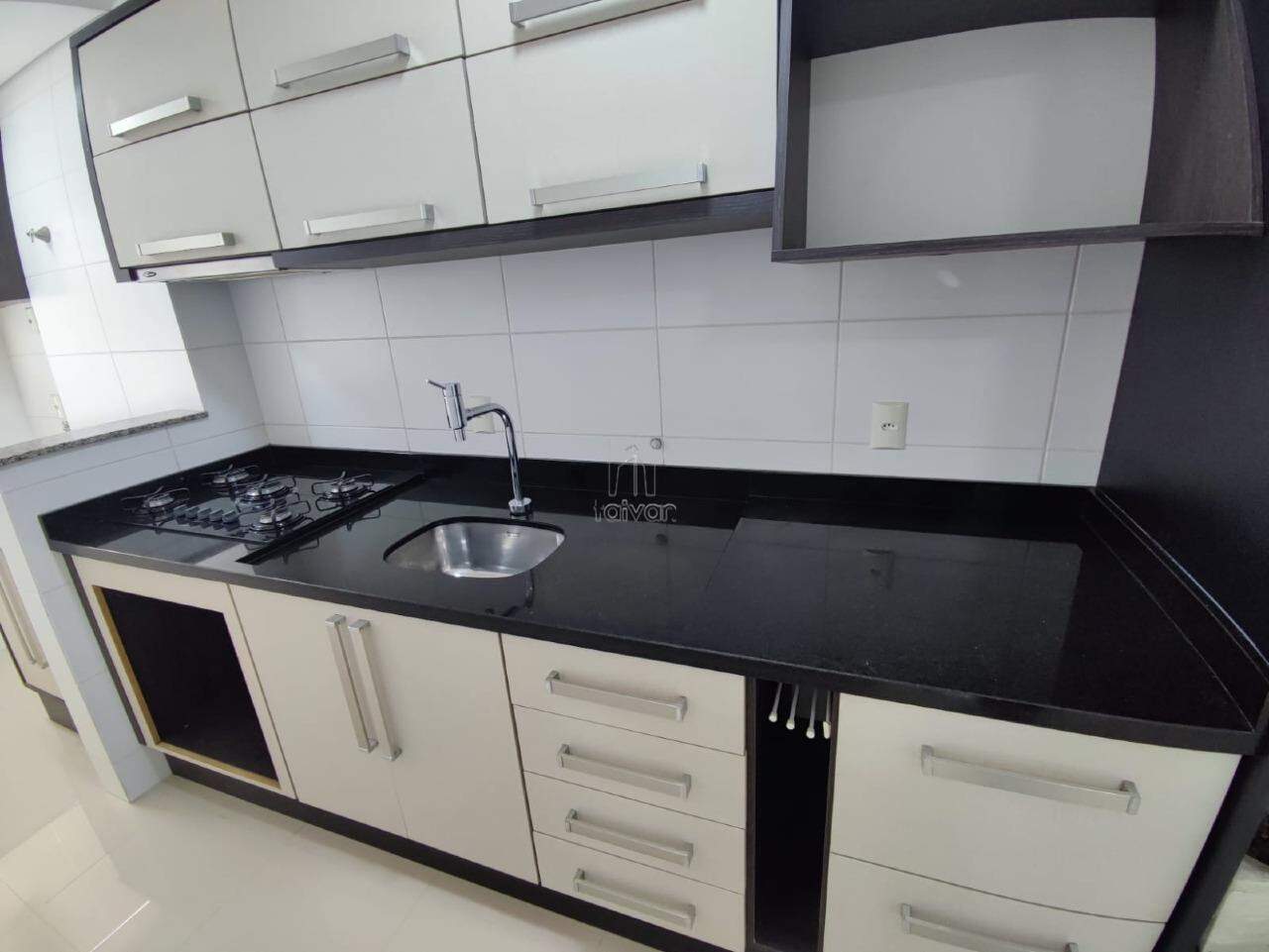 Apartamento para aluguel no Estrada Nova: 