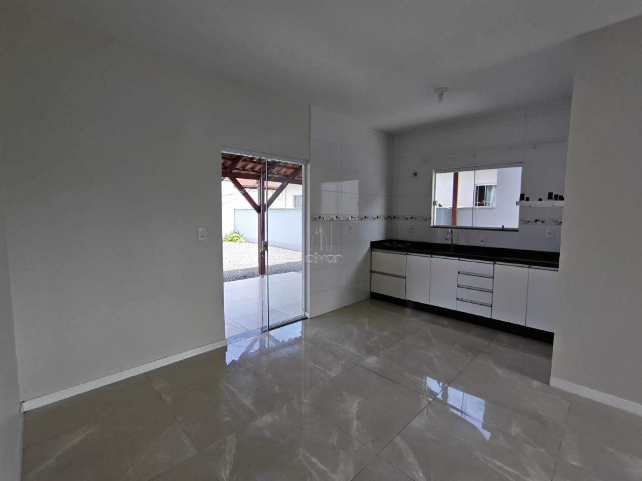 Casa para aluguel no Três Rios do Norte: 