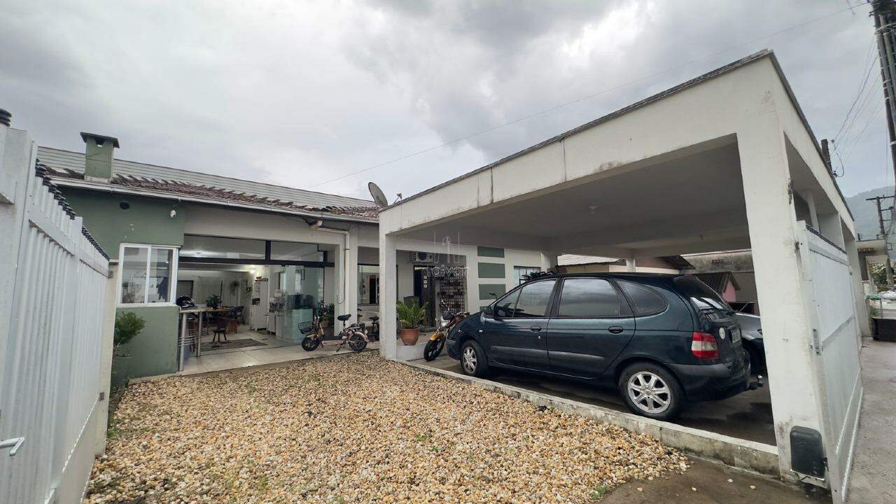 Casa à venda no Vila Lalau: 