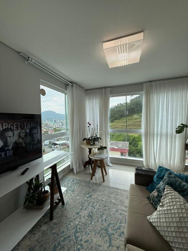 Apartamento à venda no Barra do Rio Molha: 