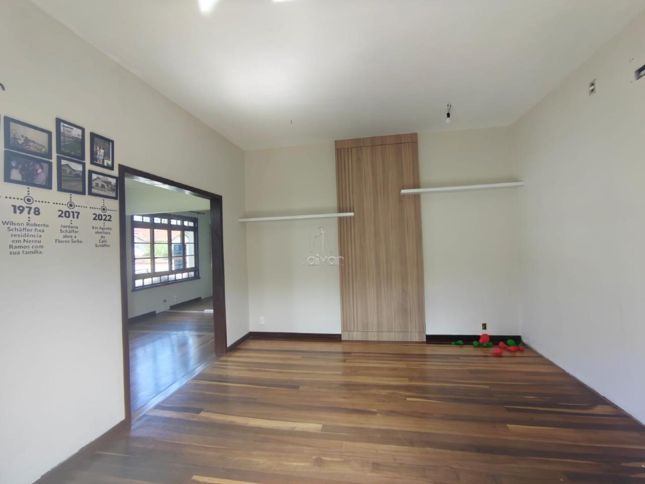 Sala Comercial para aluguel no Nereu Ramos: 