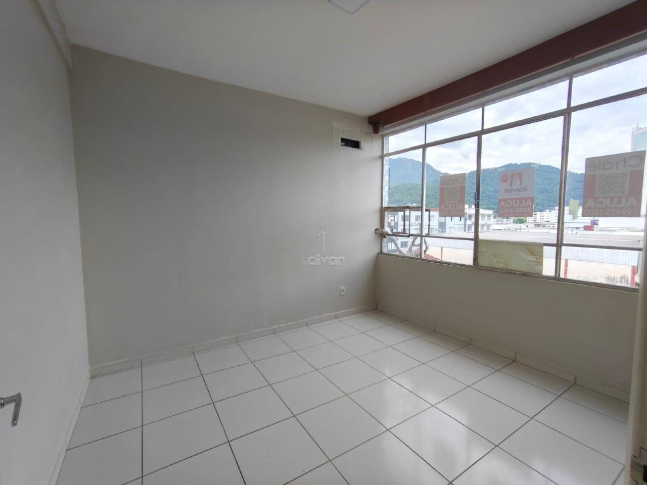 Apartamento para aluguel no Centro: 