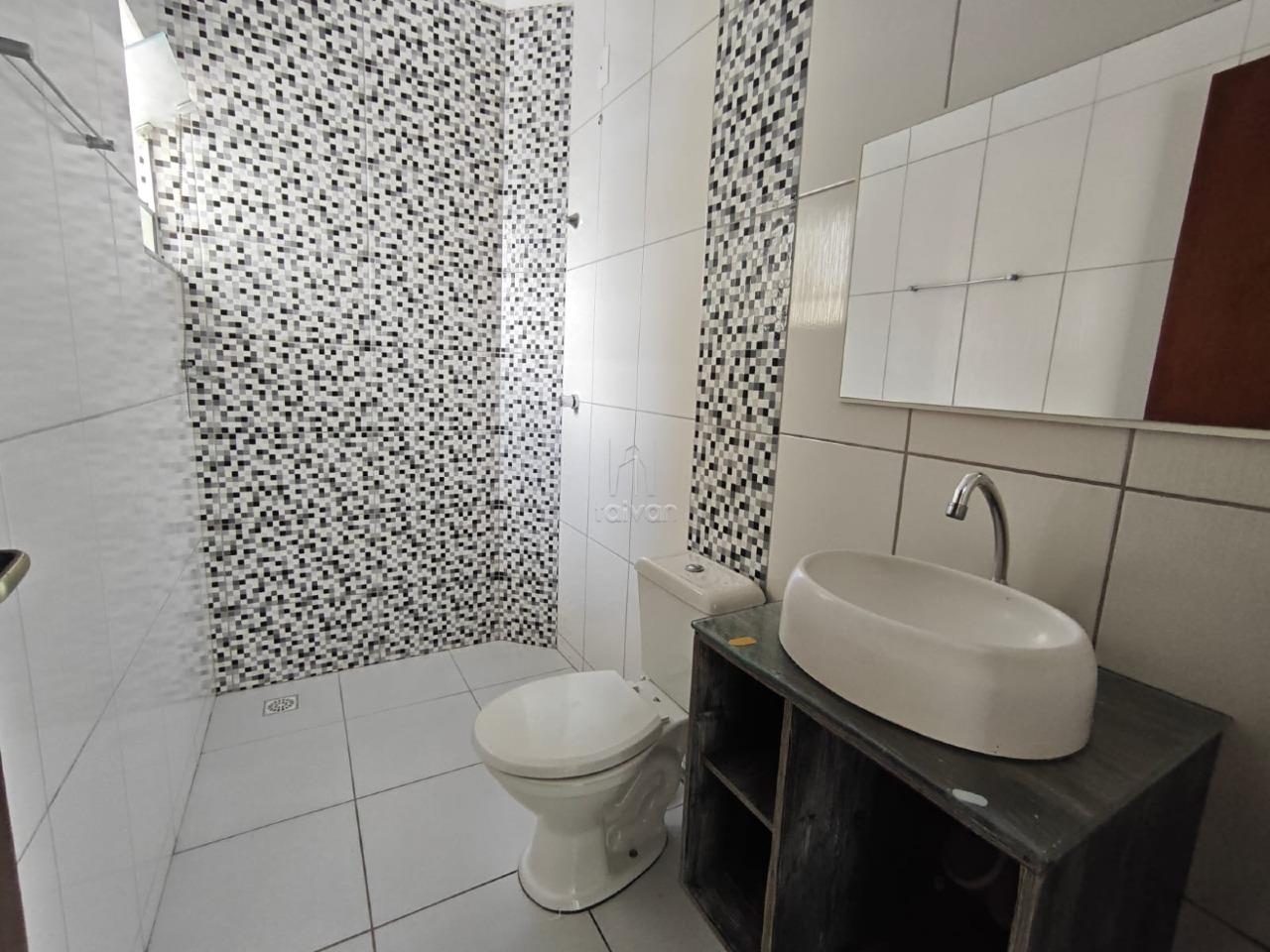Apartamento para aluguel no Rau: 