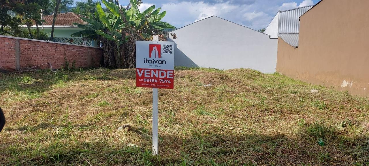 Terreno à venda no Rio Da Luz: 