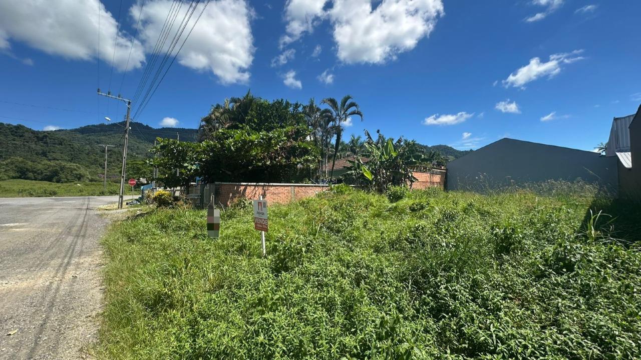 Terreno à venda no Rio Da Luz: 