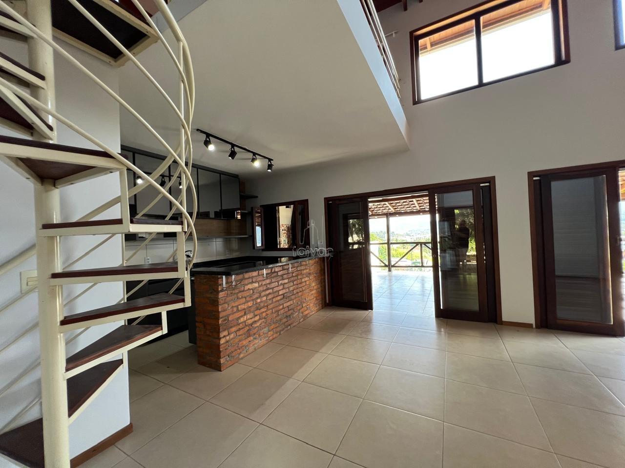 Casa para aluguel no Água Verde: 