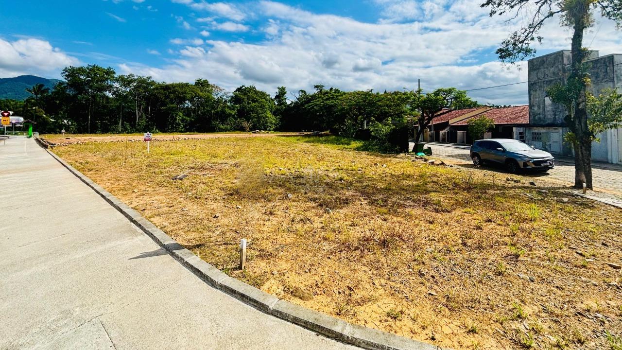 Terreno à venda no Czerniewicz: 