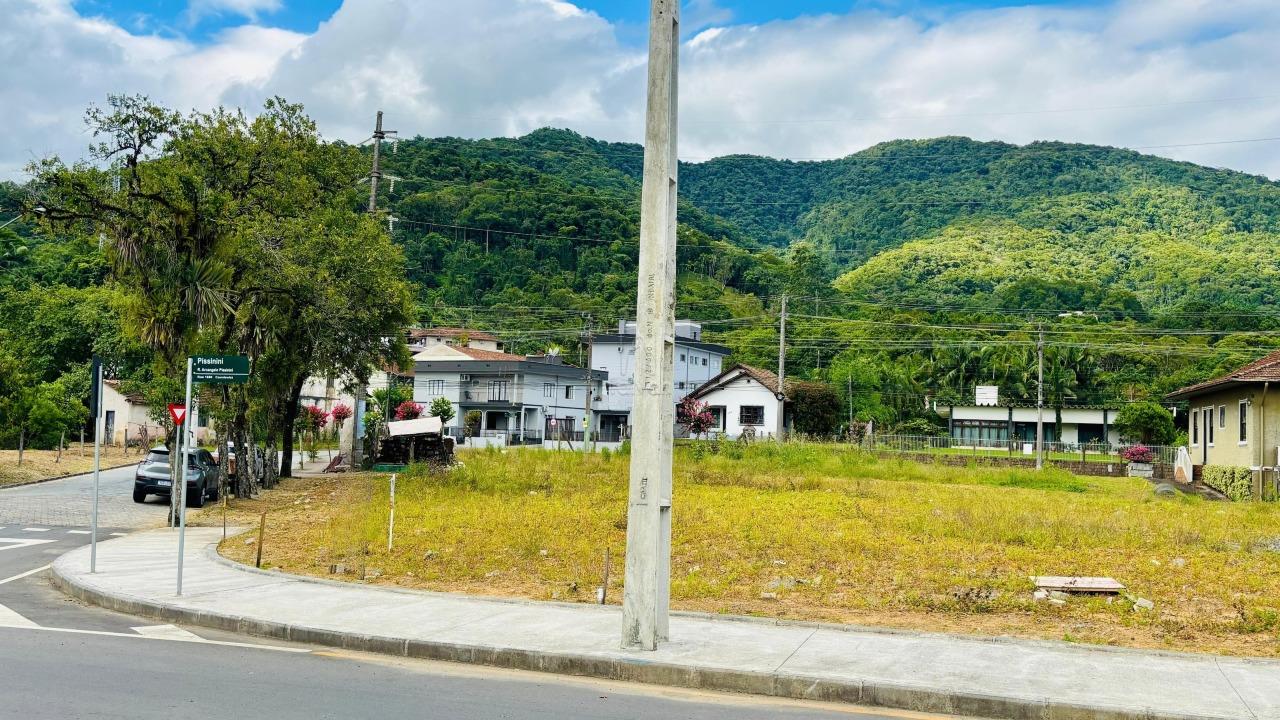 Terreno à venda no Czerniewicz: 