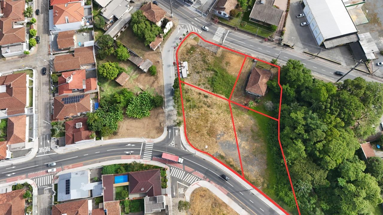 Terreno à venda no Czerniewicz: 