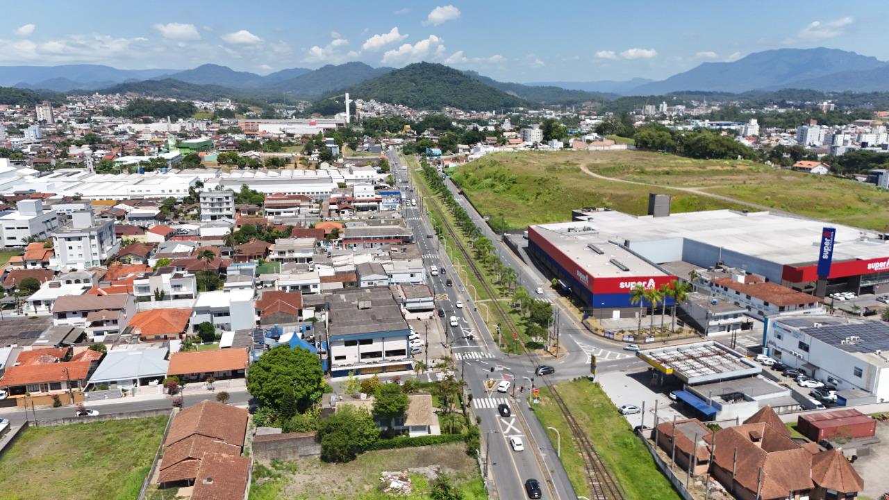 Casa comercial à venda no Nova Brasília: 