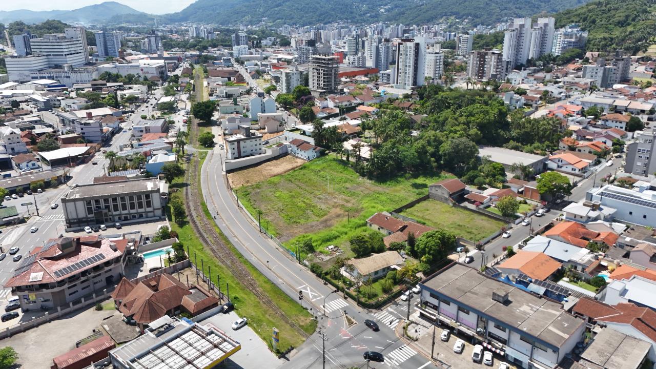 Casa comercial à venda no Nova Brasília: 