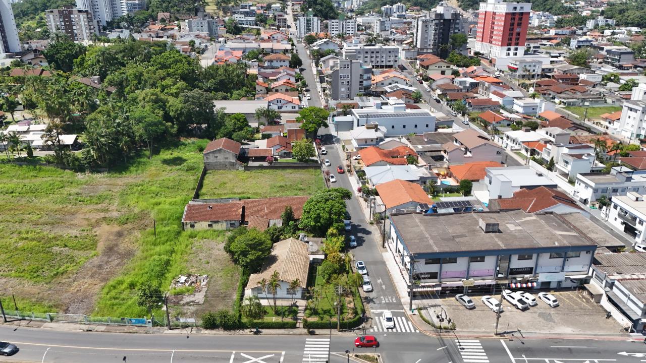 Casa comercial à venda no Nova Brasília: 