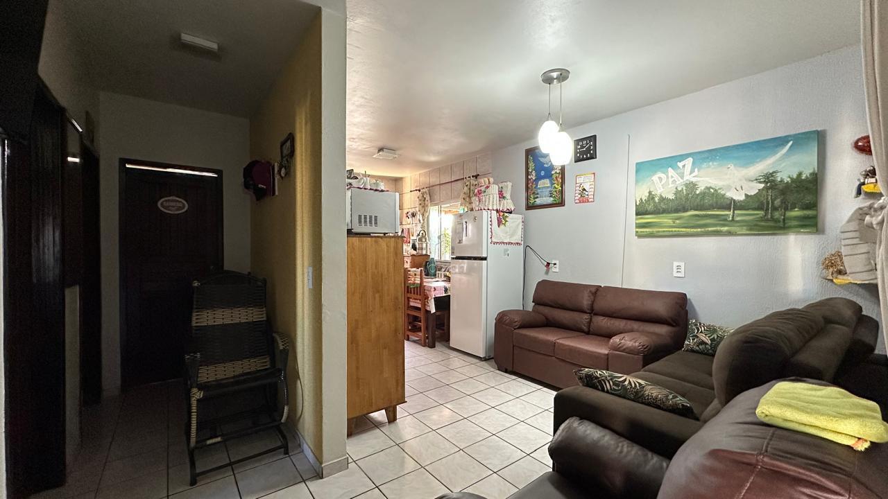 Casa à venda no Estrada Nova: 