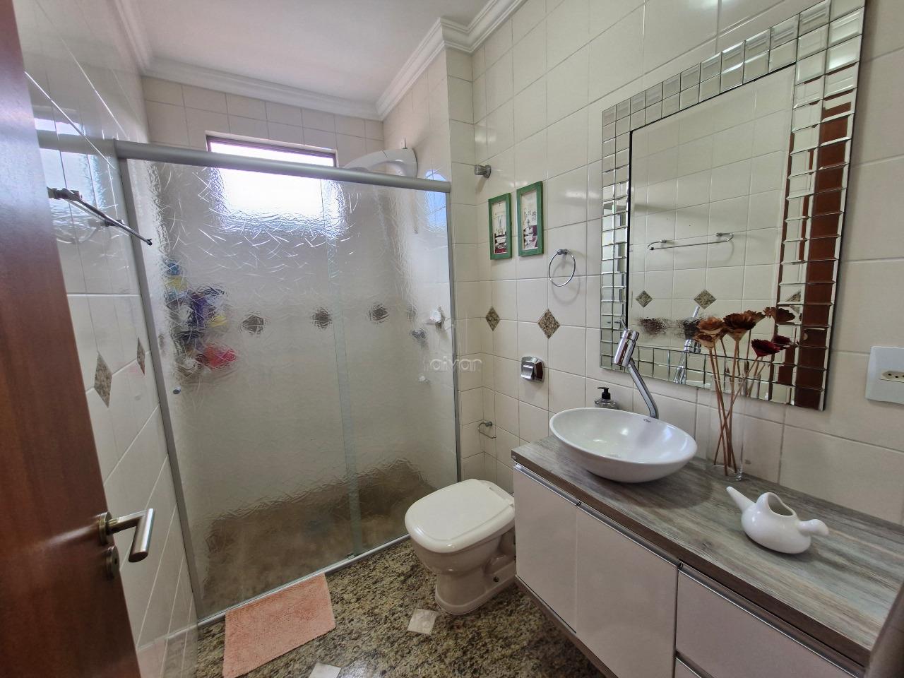 Apartamento à venda no Vila Nova: banheiro