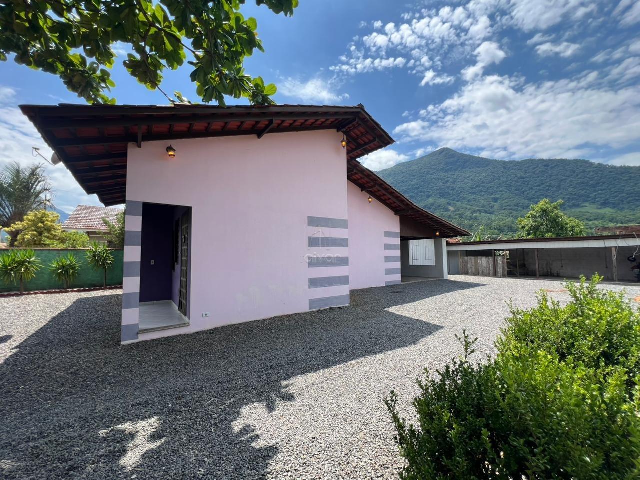 Casa à venda no Ano Bom: 