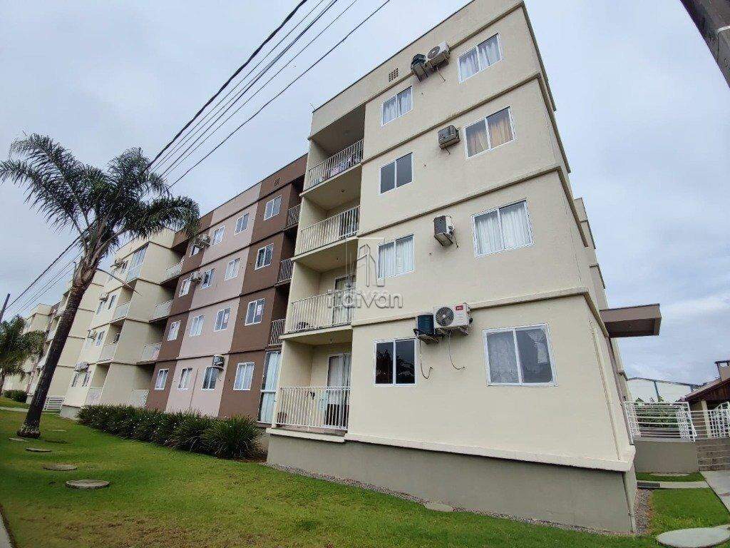 Apartamento à venda no Barra do Rio Cerro: 
