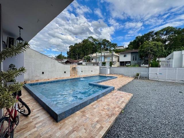 Casa à venda no Jaraguá Esquerdo: 