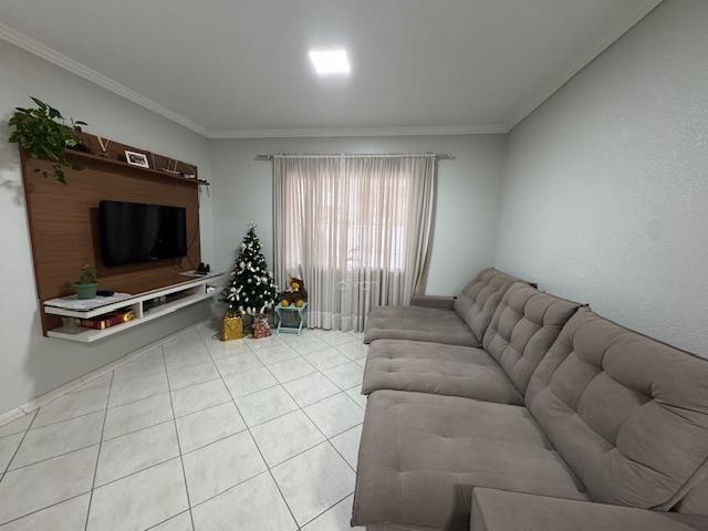 Casa à venda no Jaraguá Esquerdo: 