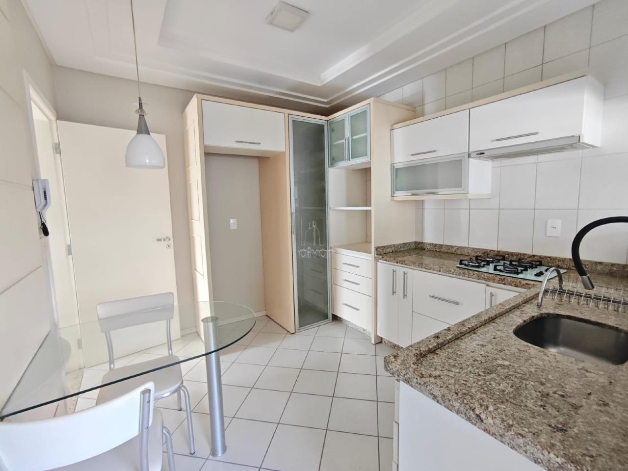 Apartamento para aluguel no Jaraguá Esquerdo: 