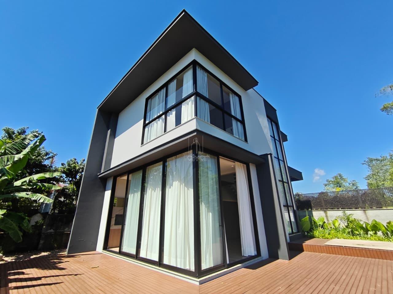 Casa para aluguel no Jaraguá Esquerdo: 