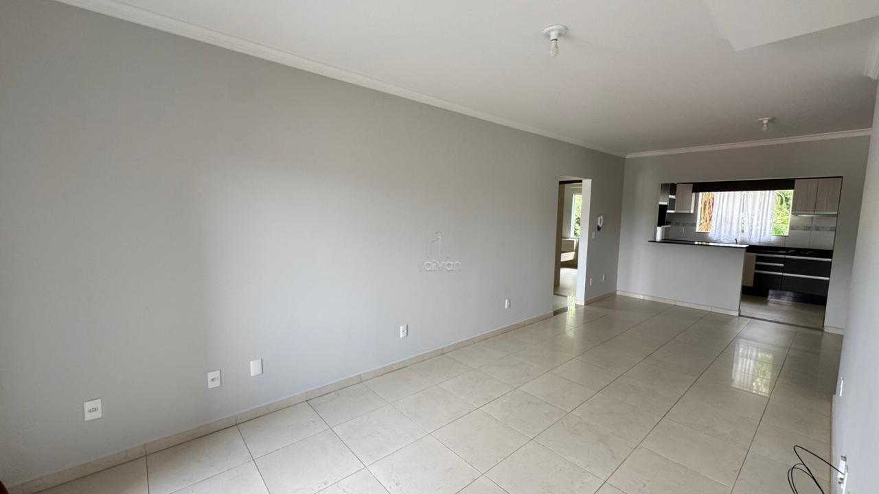 Apartamento para aluguel no Rau: 