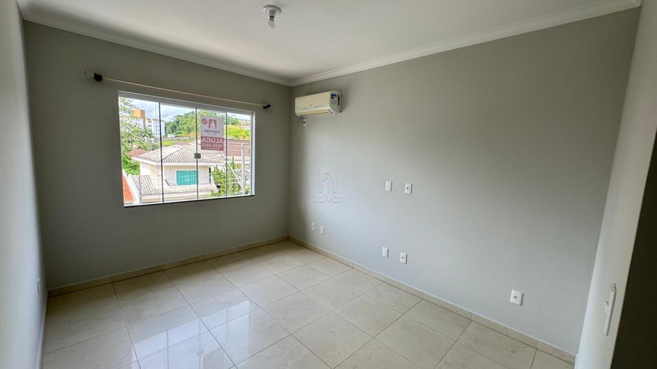 Apartamento para aluguel no Rau: 