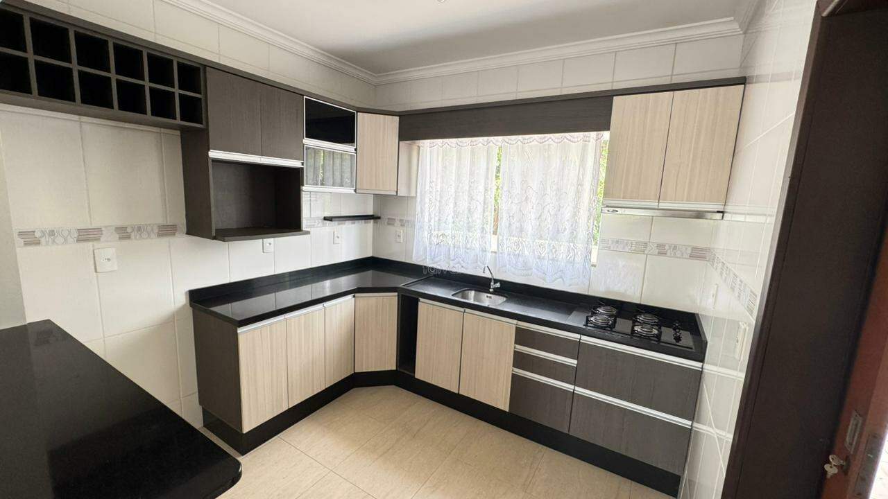Apartamento para aluguel no Rau: 