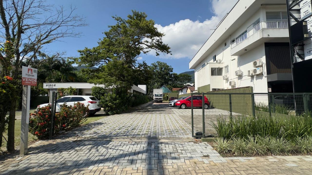 Terreno à venda no Centro: 